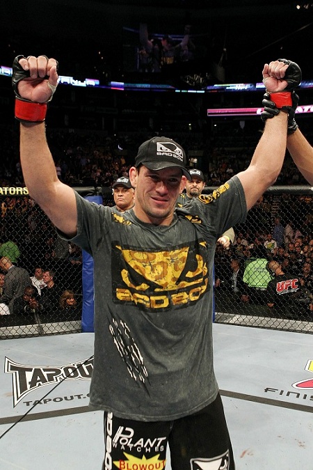 08_UFC118_Maia