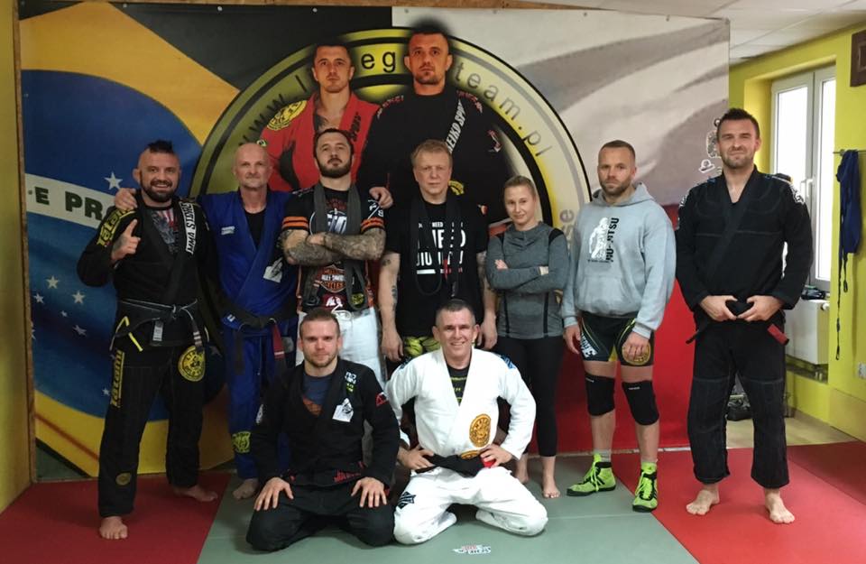 Gold Team czarne pasy